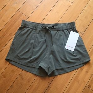 Lululemon Stroll at Sundown Shorts, Grey Sage/6